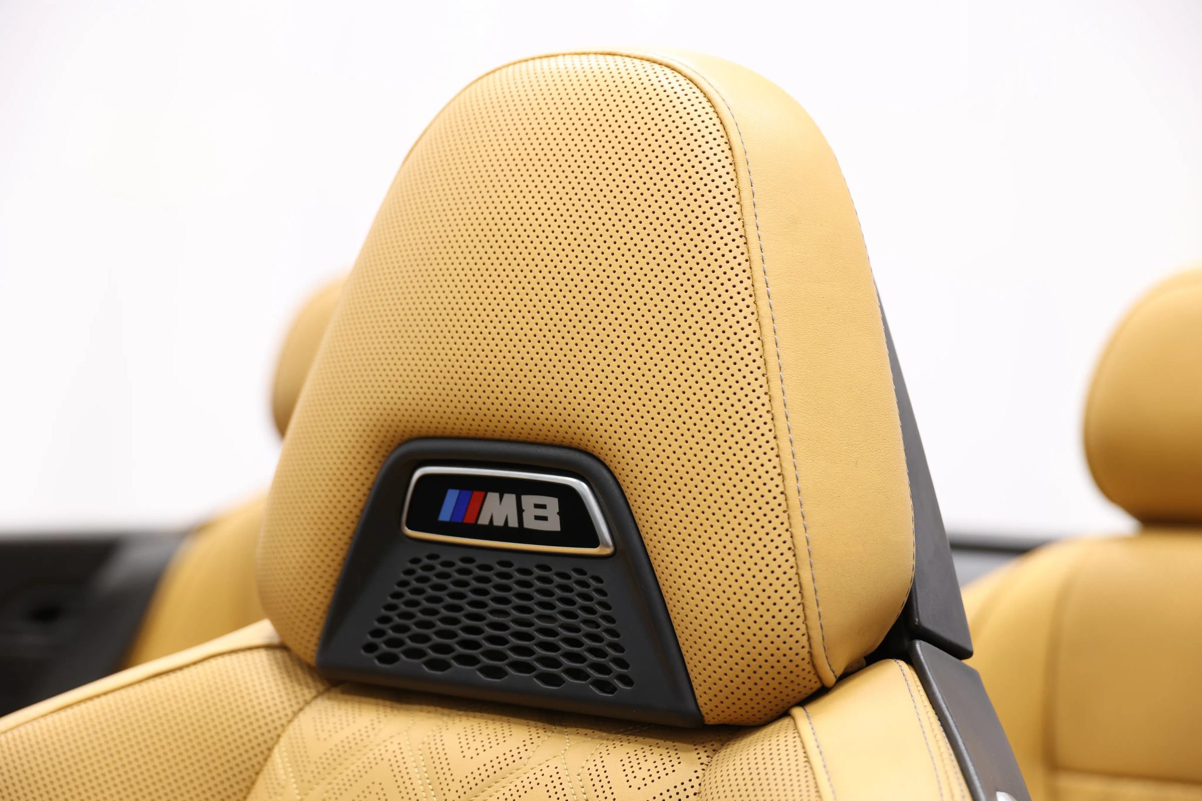 Used 2020 BMW M8 Convertible w/ M Driver's Package AWD/4WD image 20