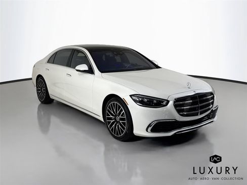 Used 2023 Mercedes-Benz S 500 4MATIC image 3