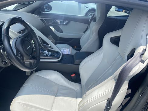 Used 2015 Jaguar F-TYPE Coupe RWD image 11