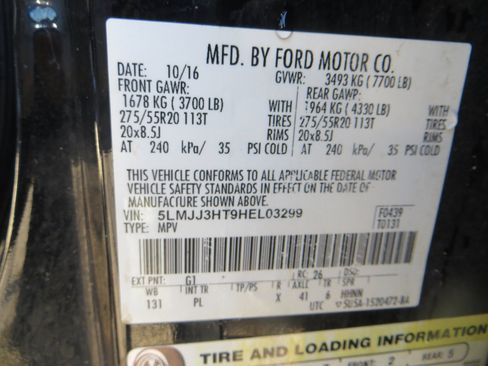 Used 2017 Lincoln Navigator L Select image 4