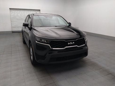 Used 2022 Kia Sorento LX FWD image 14