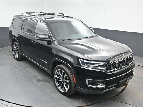 Used 2022 Jeep Wagoneer Series III w/ Premium Group I AWD/4WD image 36