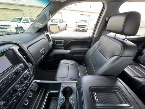 Used 2016 Chevrolet Silverado 1500 LTZ Z71 w/ LTZ Plus Package AWD/4WD image 32