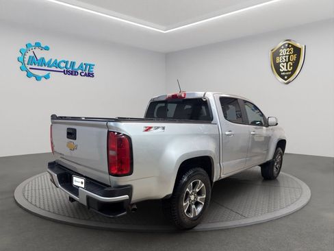 Used 2017 Chevrolet Colorado Z71 AWD/4WD image 5