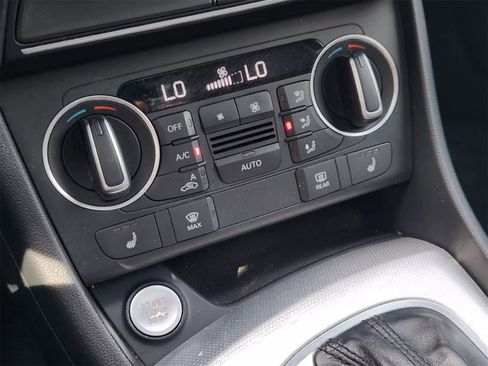 Used 2017 Audi Q3 2.0T Premium Plus w/ Premium Plus Package image 18