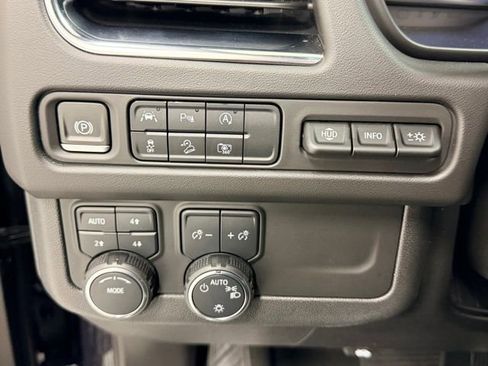 Certified 2024 Chevrolet Tahoe Premier AWD/4WD image 19