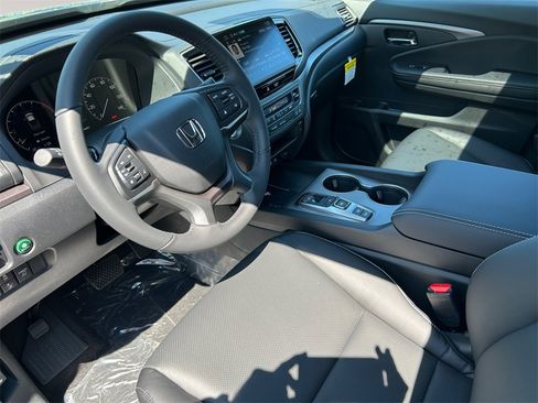 New 2025 Honda Ridgeline RTL image 10