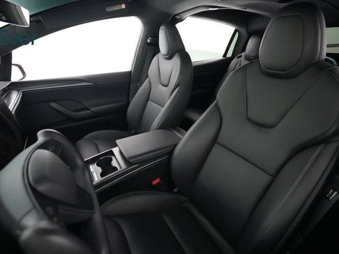 Used 2022 Tesla Model X Plaid AWD/4WD image 4