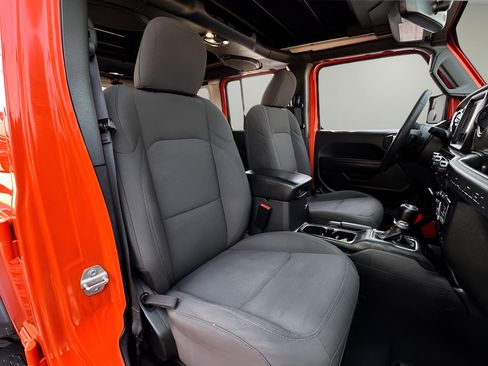 Used 2023 Jeep Wrangler Unlimited Sport w/ Sun And Sound Package AWD/4WD image 20