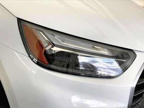 Certified 2023 Audi Q5 2.0T Premium Plus image 28