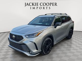Used 2023 Toyota Highlander XSE FWD 360° Tour
