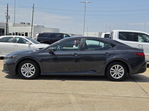 Used 2026 Toyota Camry LE FWD image 6