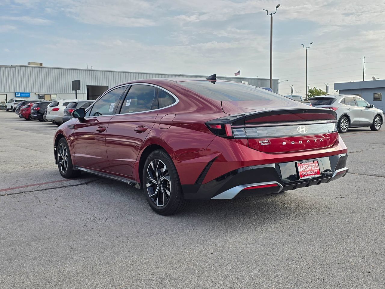 Used 2025 Hyundai Sonata SEL FWD image 4