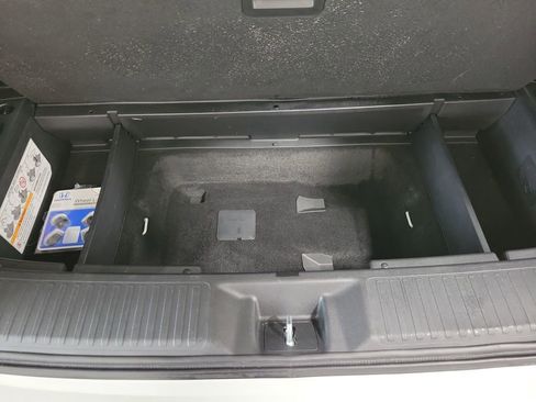 Used 2023 Honda Pilot Elite image 12