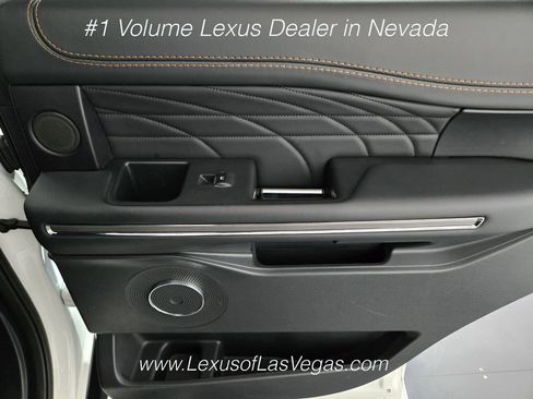 Used 2023 Ford Expedition Platinum AWD/4WD image 22