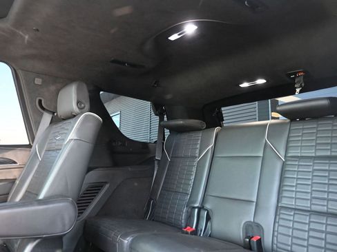 Used 2023 Cadillac Escalade V w/ LPO, ONYX Package image 37