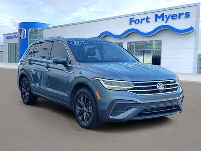 Used 2022 Volkswagen Tiguan SE w/ Panoramic Sunroof Package
