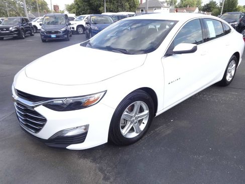 Used 2021 Chevrolet Malibu LS image 3