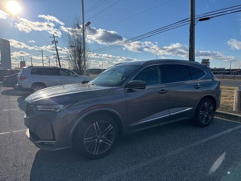 Used 2025 Acura MDX SH-AWD w/ Advance Package image 4