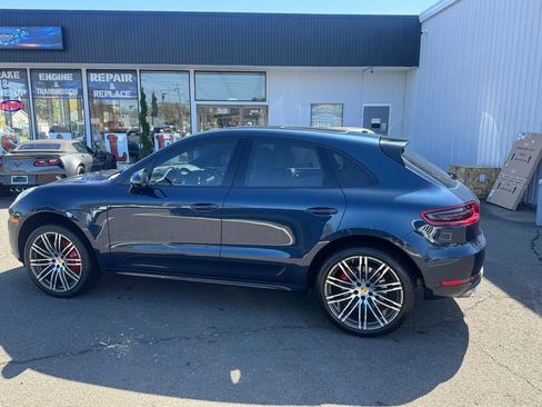 Used 2016 Porsche Macan Turbo AWD/4WD image 11