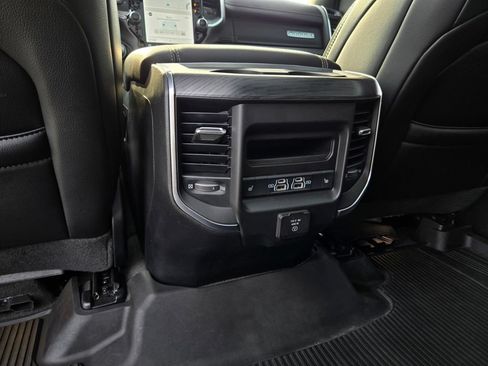 Used 2024 RAM 1500 Laramie AWD/4WD image 33
