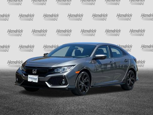Used 2017 Honda Civic Sport image 9