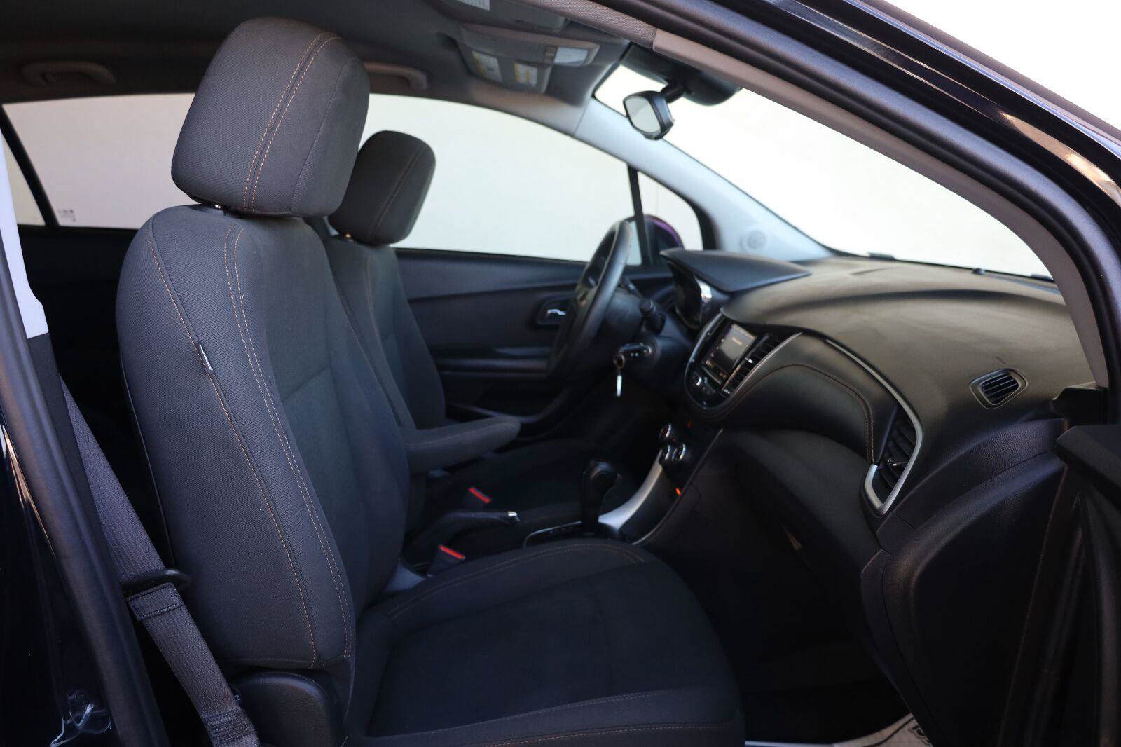Used 2021 Chevrolet Trax LS w/ Tint and Cruise Package FWD image 25
