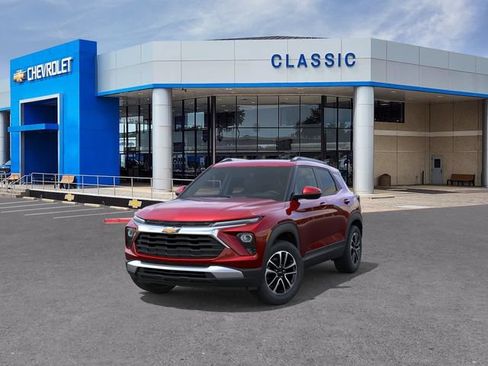 New 2026 Chevrolet TrailBlazer LT w/ Driver Confidence Package FWD image 8