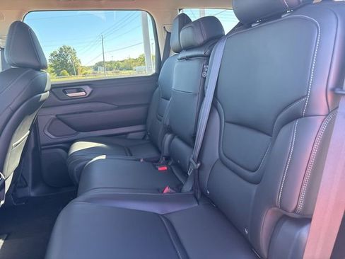 New 2026 Nissan Armada SV image 19