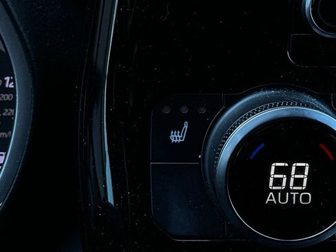 Used 2023 Toyota Highlander XSE image 33