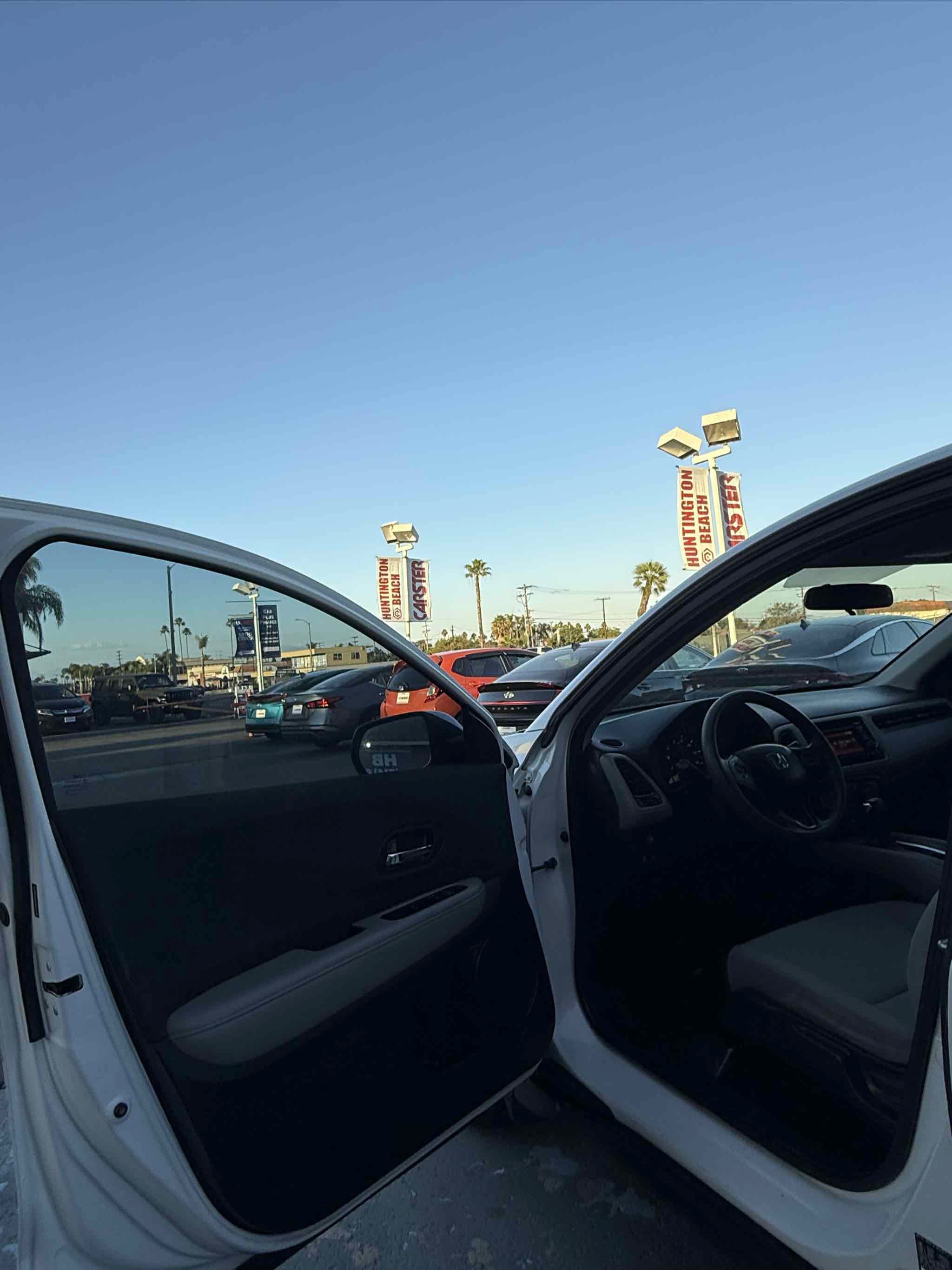 Used 2020 Honda HR-V LX image 86
