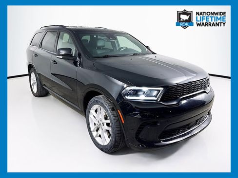 Used 2024 Dodge Durango GT image 1