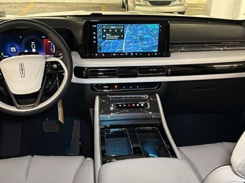 New 2026 Lincoln Aviator Black Label w/ Black Label Special Edition image 18