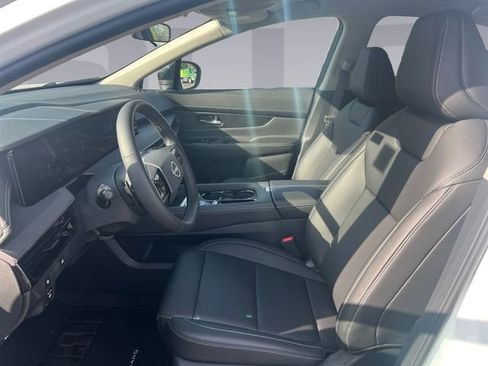 Used 2025 Nissan Murano SV image 10