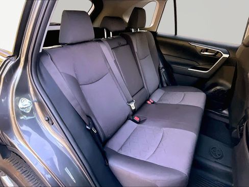 Used 2024 Toyota RAV4 XLE w/ Convenience Package FWD image 20