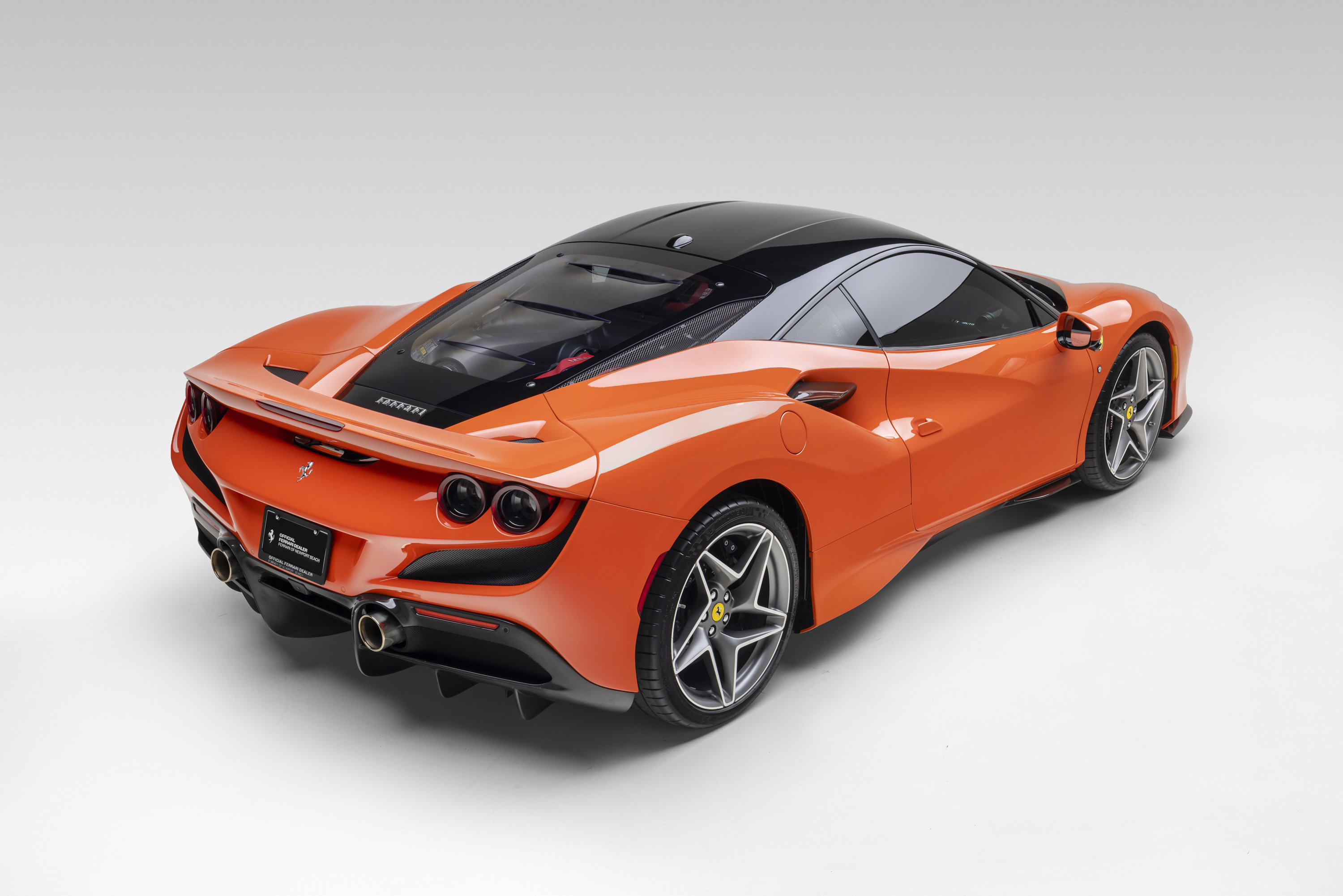 Certified 2021 Ferrari F8 Tributo RWD image 8