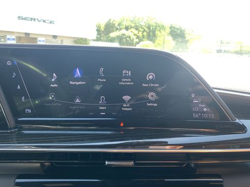 Used 2021 Cadillac Escalade ESV Premium Luxury image 24