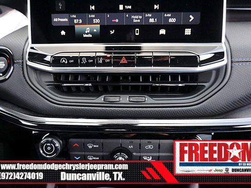 New 2026 Jeep Compass Latitude image 21