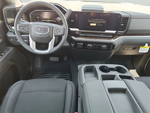 New 2025 GMC Sierra 2500 SLE w/ SLE Value Package; image 9