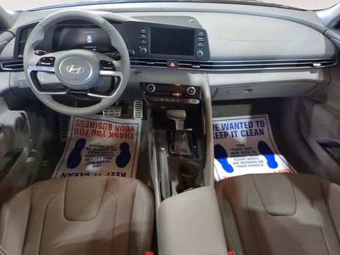 New 2025 Hyundai Elantra Sport image 11