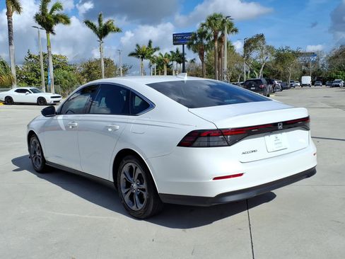 Used 2023 Honda Accord EX image 10