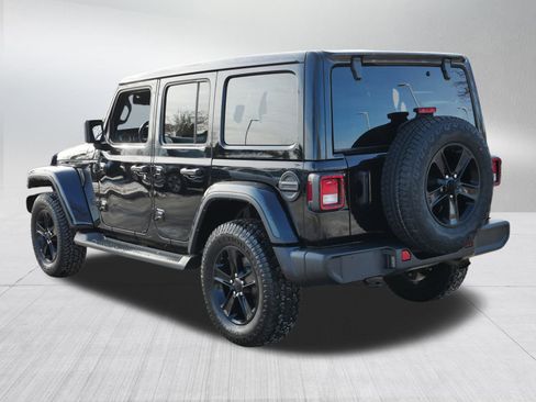 Used 2021 Jeep Wrangler Unlimited Sahara image 5