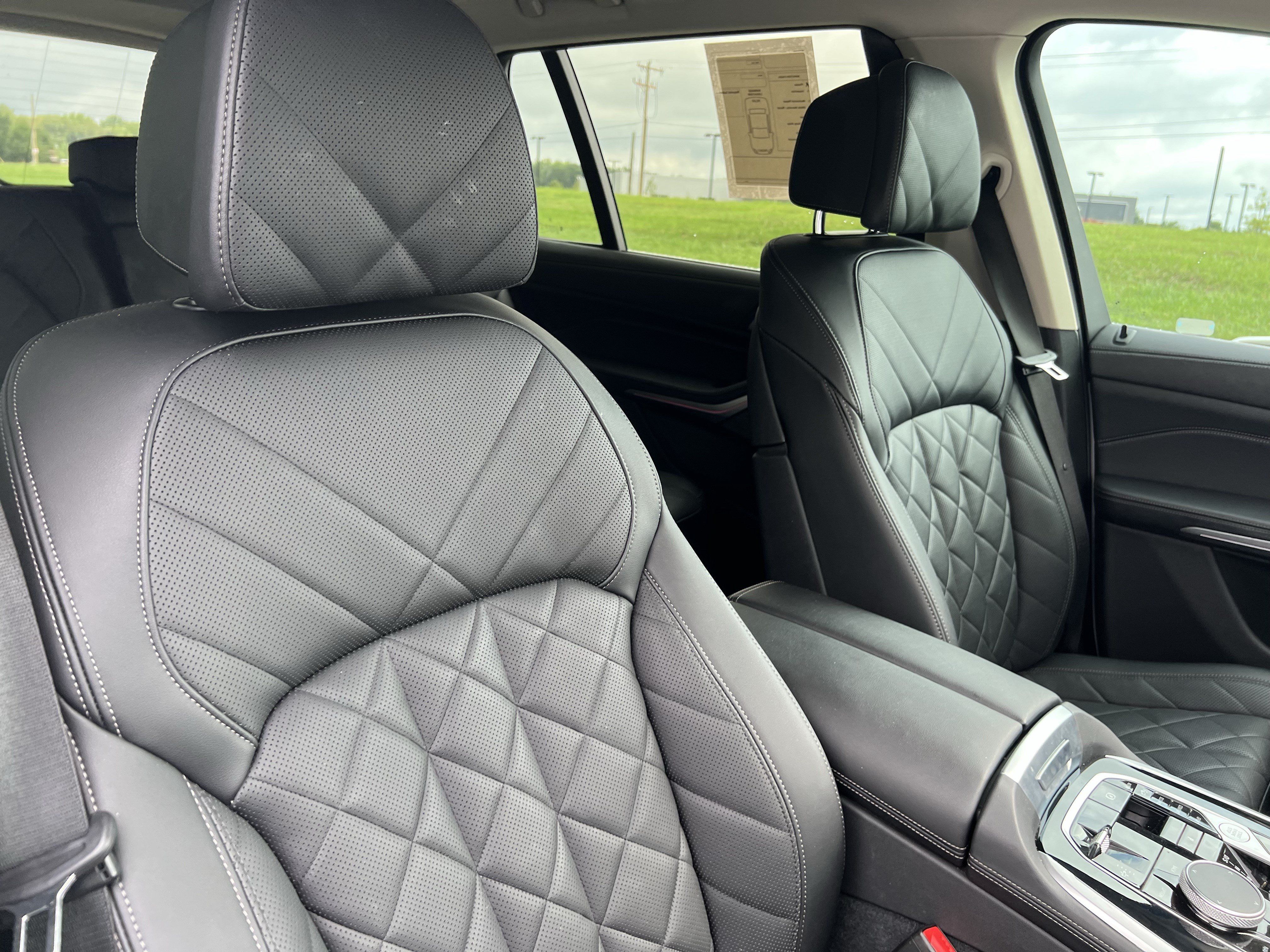 Used 2023 BMW X7 xDrive40i w/ Premium Package AWD/4WD image 35
