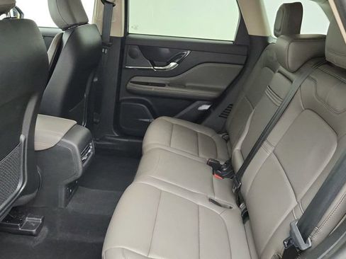 Used 2025 Lincoln Corsair Reserve image 20