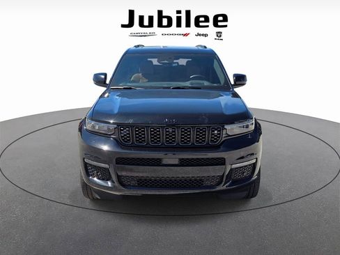Used 2024 Jeep Grand Cherokee L Summit AWD/4WD image 2
