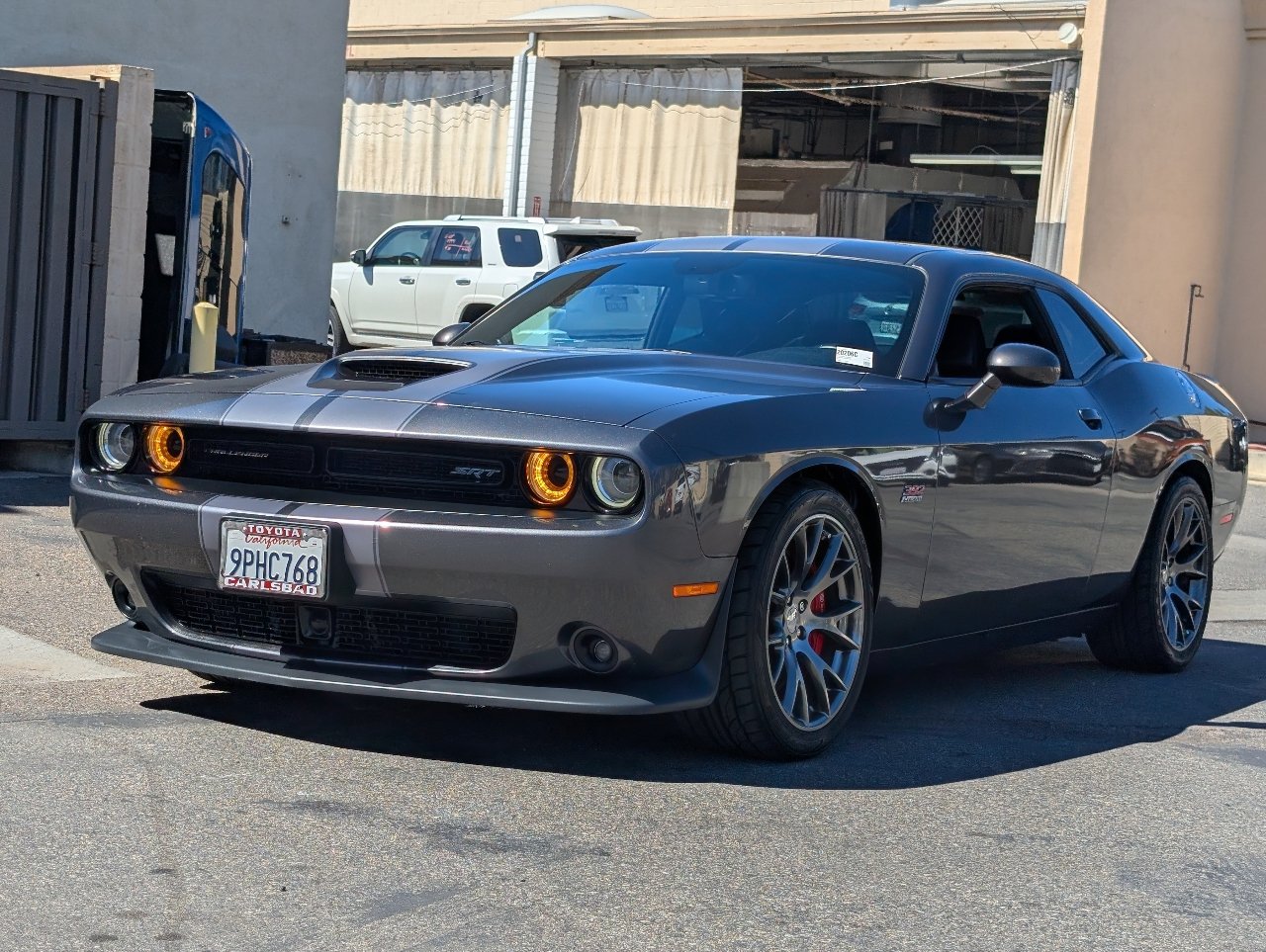 Used 2016 Dodge Challenger SRT w/ Technology Group RWD image 11