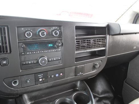 Used 2021 GMC Savana 2500 RWD 2500 135 image 13