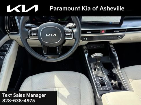 Used 2025 Kia Sorento S w/ Panoramic Sunroof Package image 25