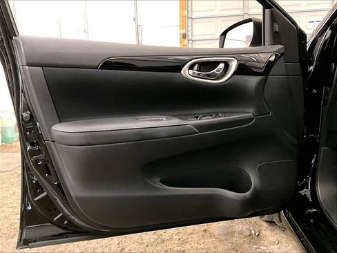 Used 2019 Nissan Sentra SV w/ Special Edition Package FWD image 22