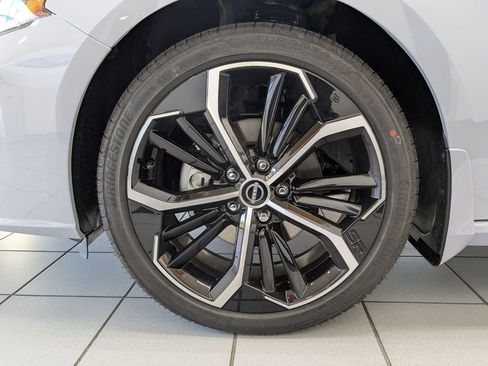 New 2025 Nissan Altima 2.5 SR w/ SR Premium Package image 5